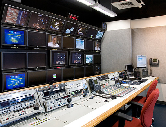 WebPhoto_GloboControlRoom